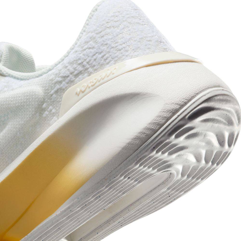 NIKE WOMENS VERSAIR SHOES