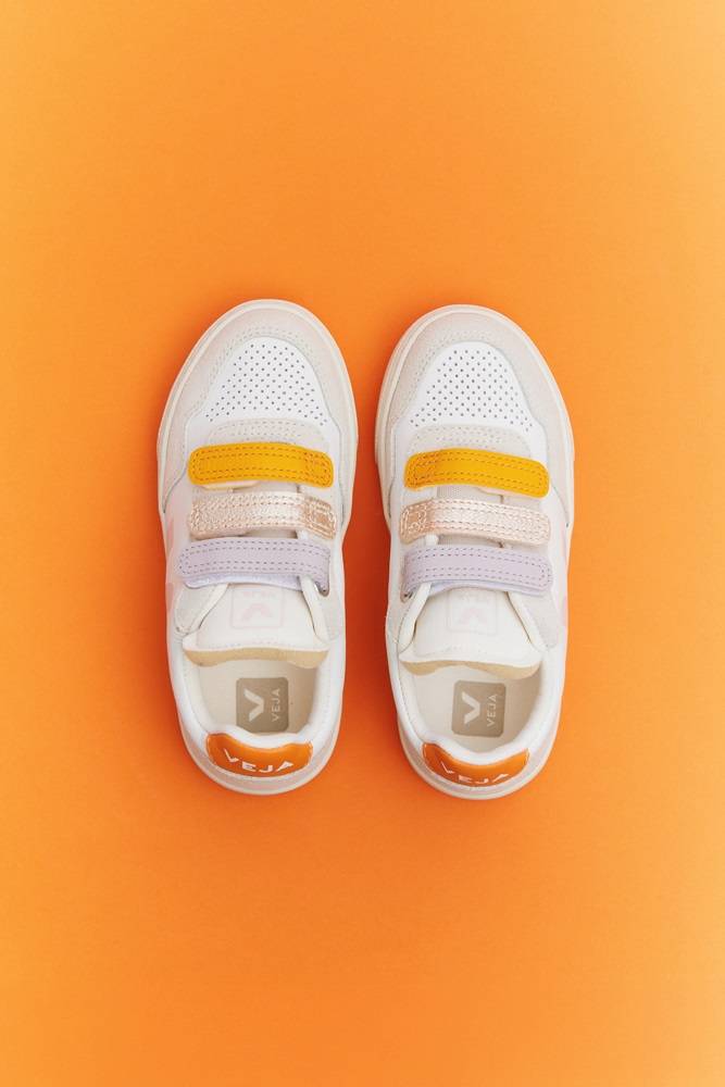 VEJA V-90 ORGANIC TRACED LEATHER INFANT