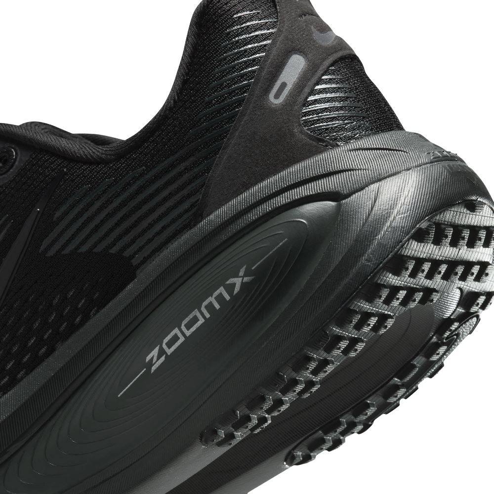 NIKE WOMENS VOMERO 18 ROAD RUNNING SHOES