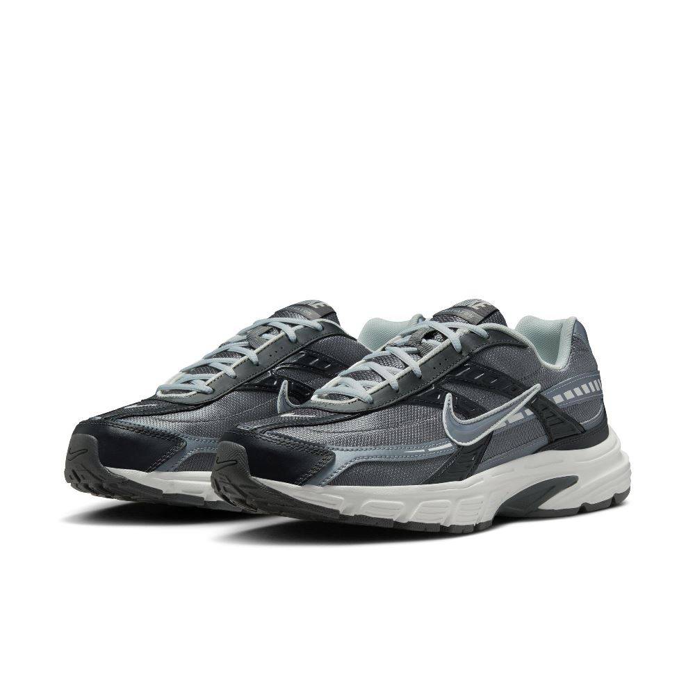 NIKE INITIATOR