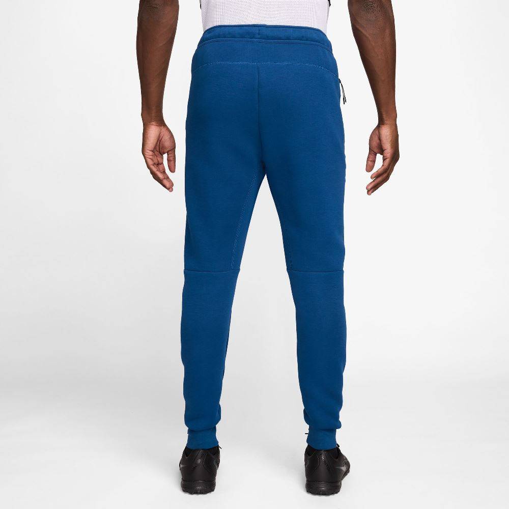 NIKE BARCELONA TECH FLEECE JOGGER PANT
