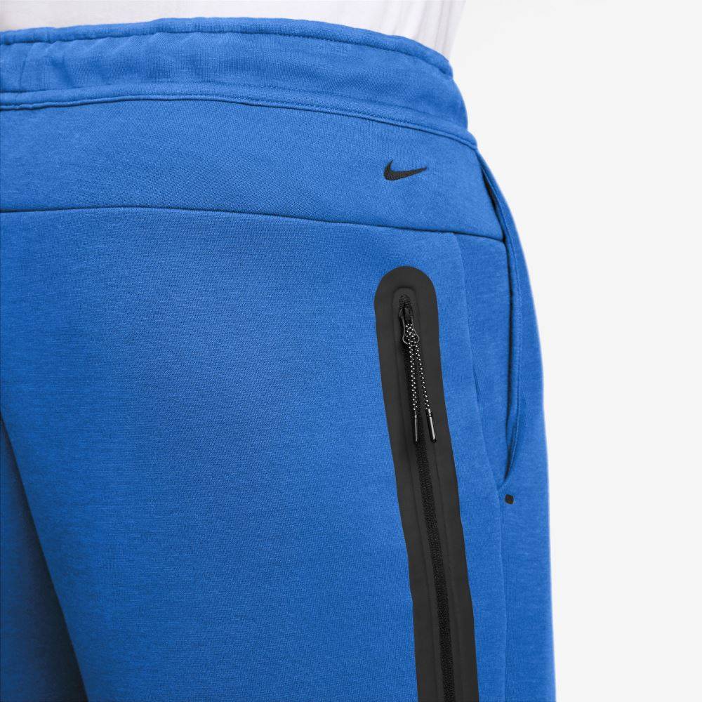 NIKE TECH FLEECE SHORT