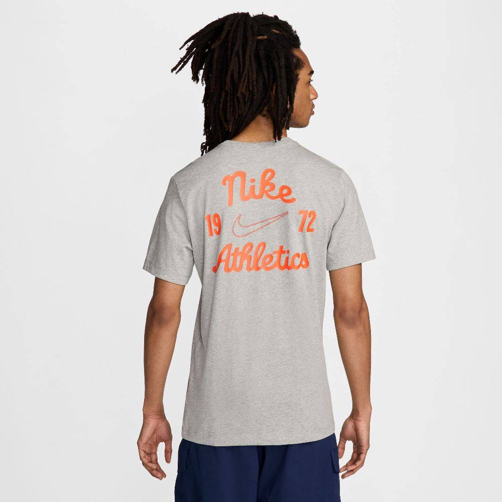 NIKE SPORTSWEAR SEASONAL LBR TEE