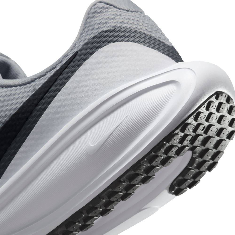 NIKE REVOLUTION 8 MENS SHOES