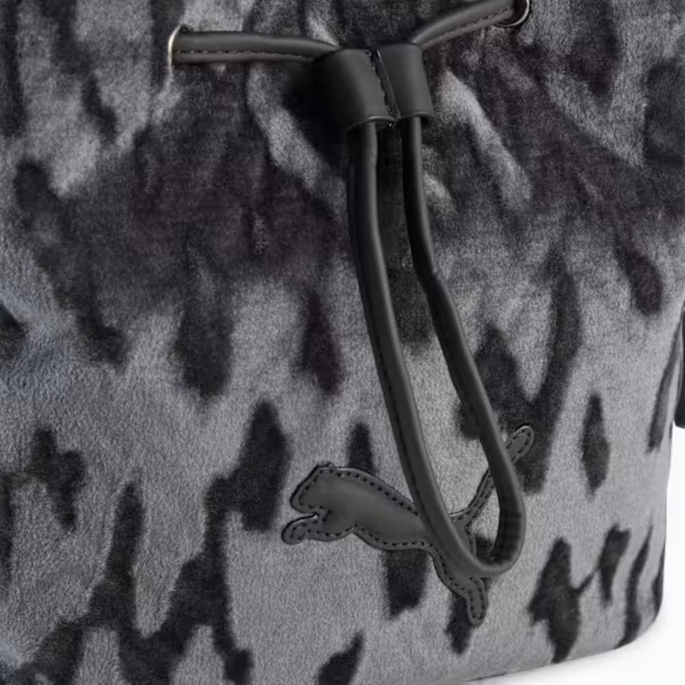 PUMA PLUSH BUCKET BAG