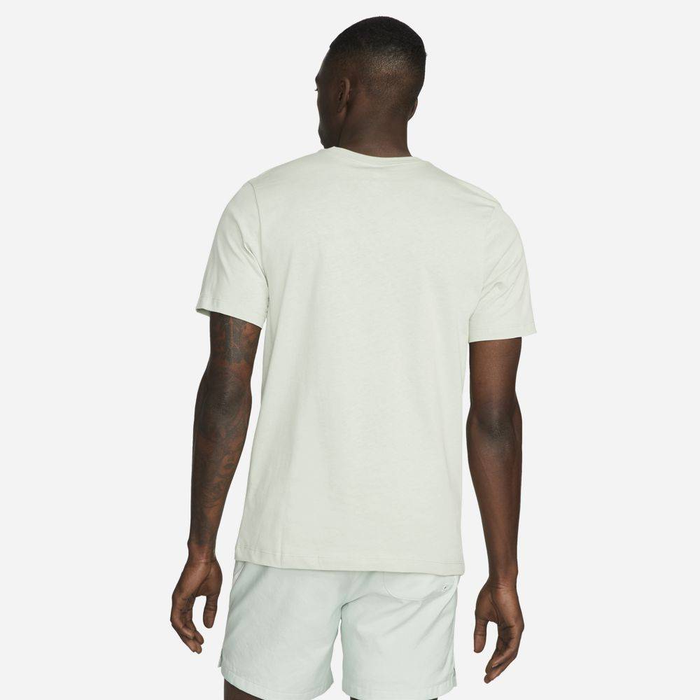 NIKE SPORTSWEAR MONTH SEASONAL TEE