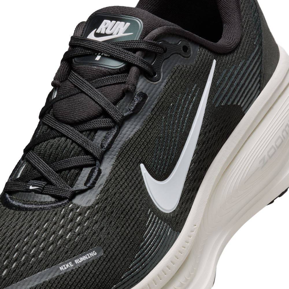 NIKE WOMENS VOMERO 18 ROAD RUNNING SHOES