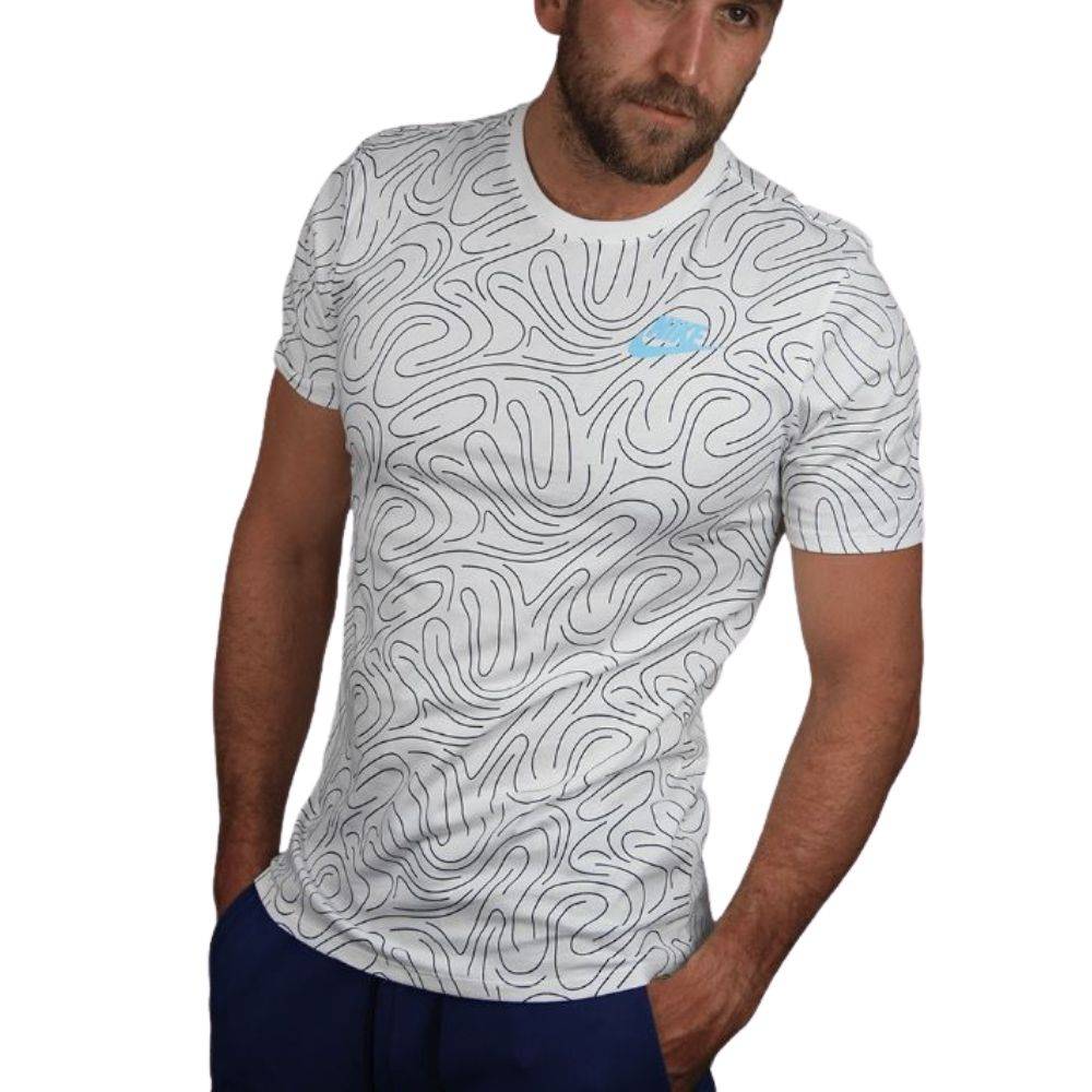 NIKE SPORTSWEAR SWOOSH PLS PRINTED TEE M