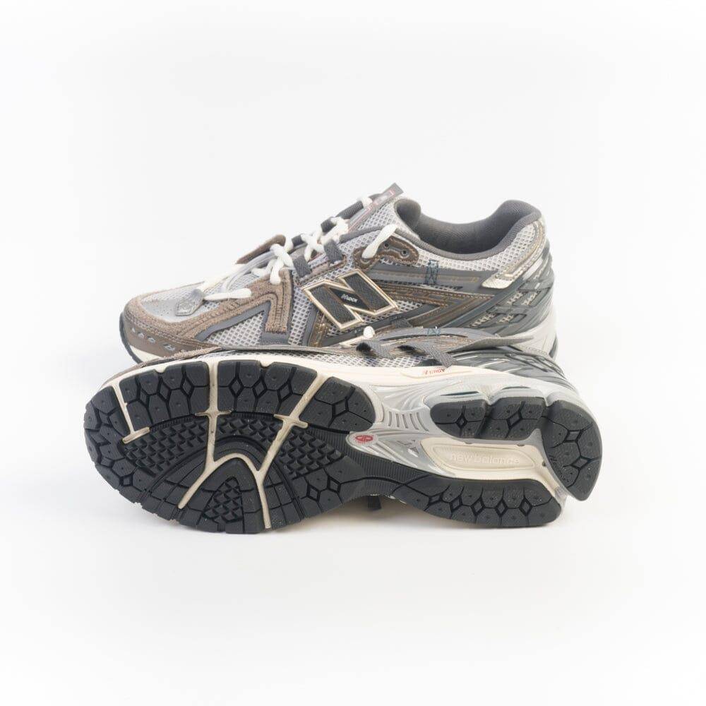 NEW BALANCE 1906R UNISEX CLASSIC SNEAKERS