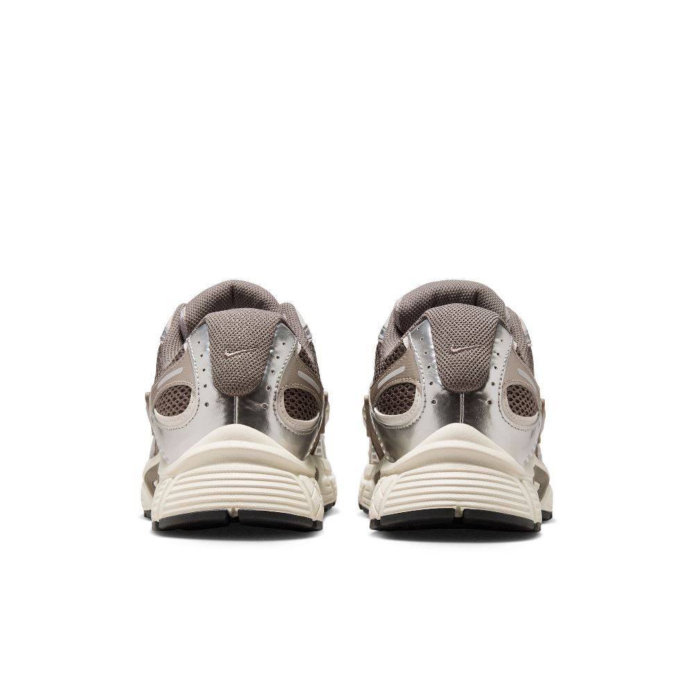 NIKE V5 RNR UNISEX SNEAKERS