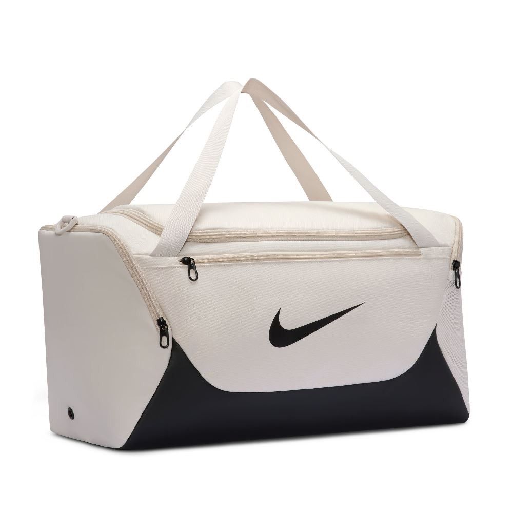 NIKE BRASILIA SMALL DUFFEL (51 X 28 X 28)