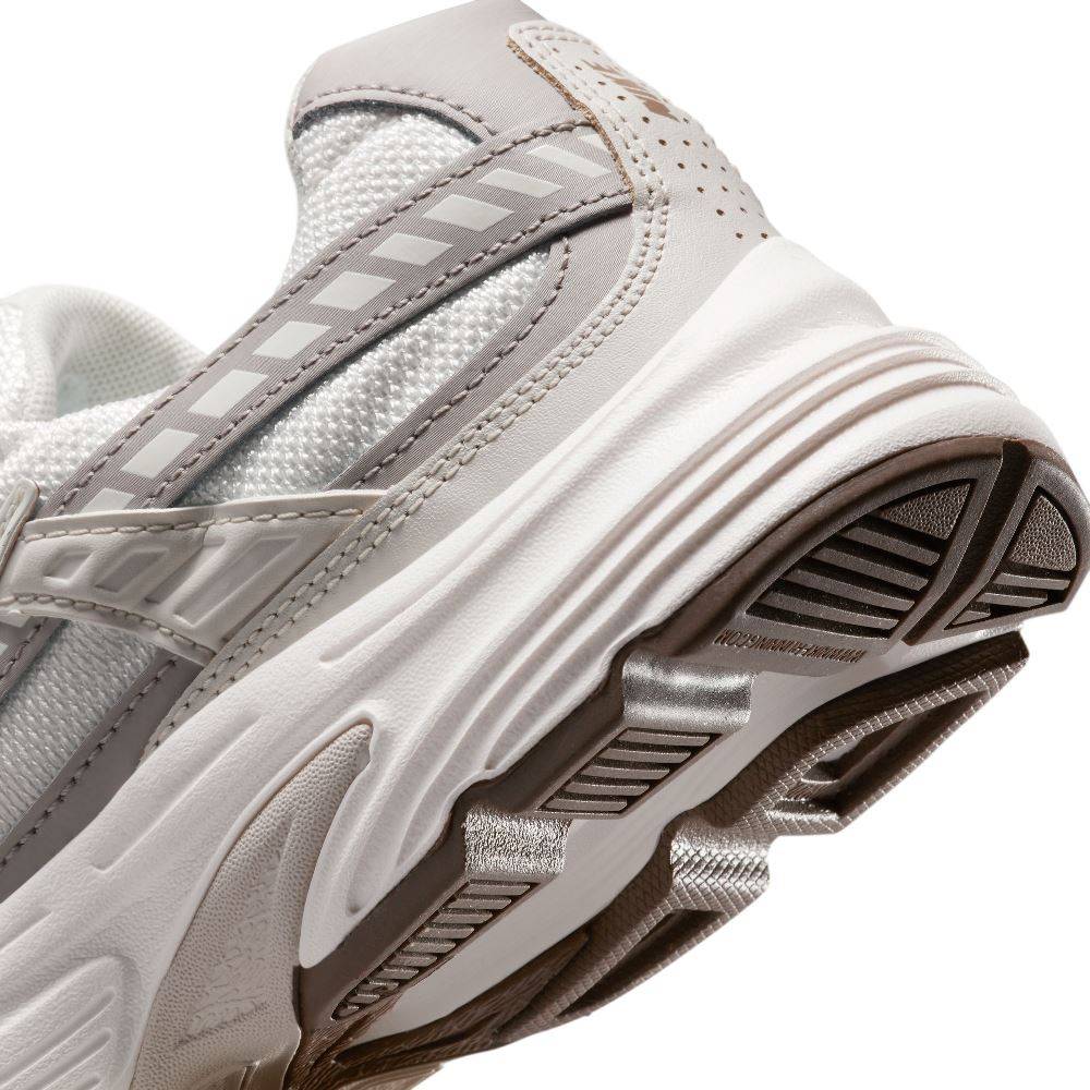 NIKE WOMENS INITIATOR