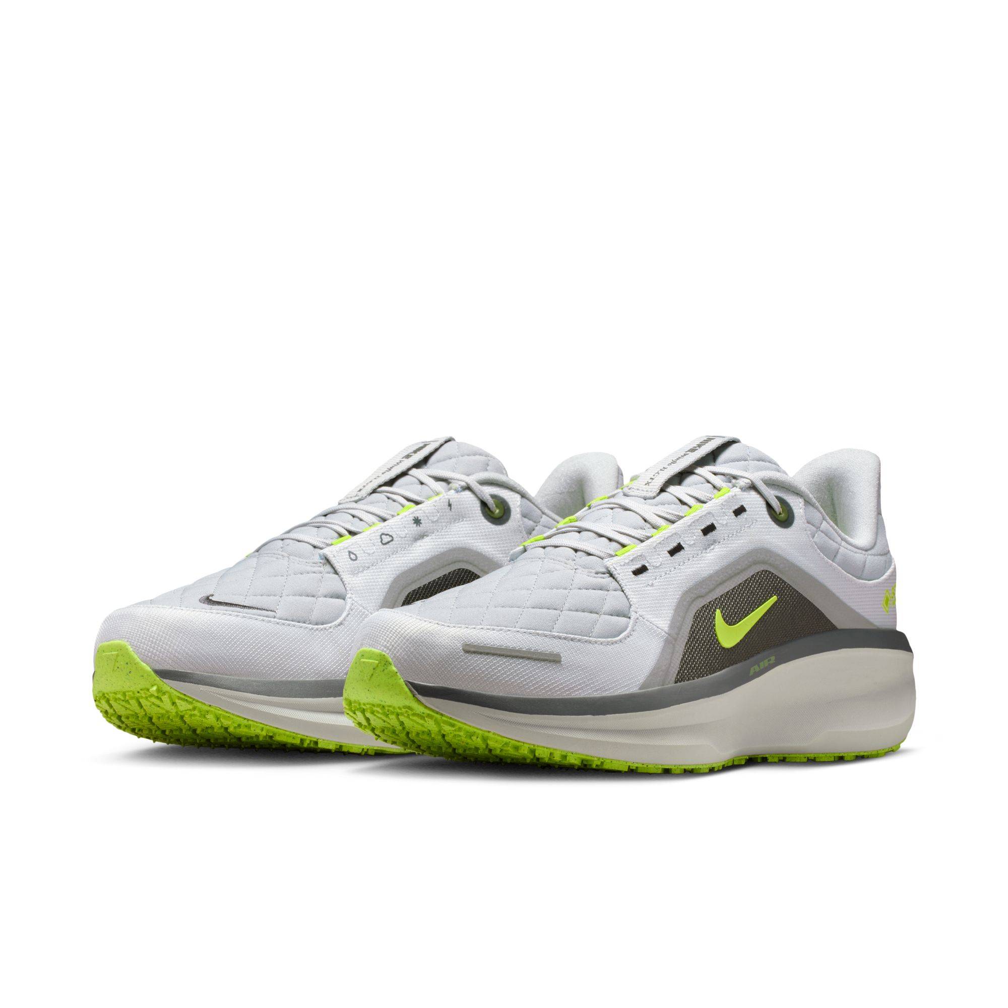 NIKE WINFLO 11 WATERPROOF RUNNING SHOES