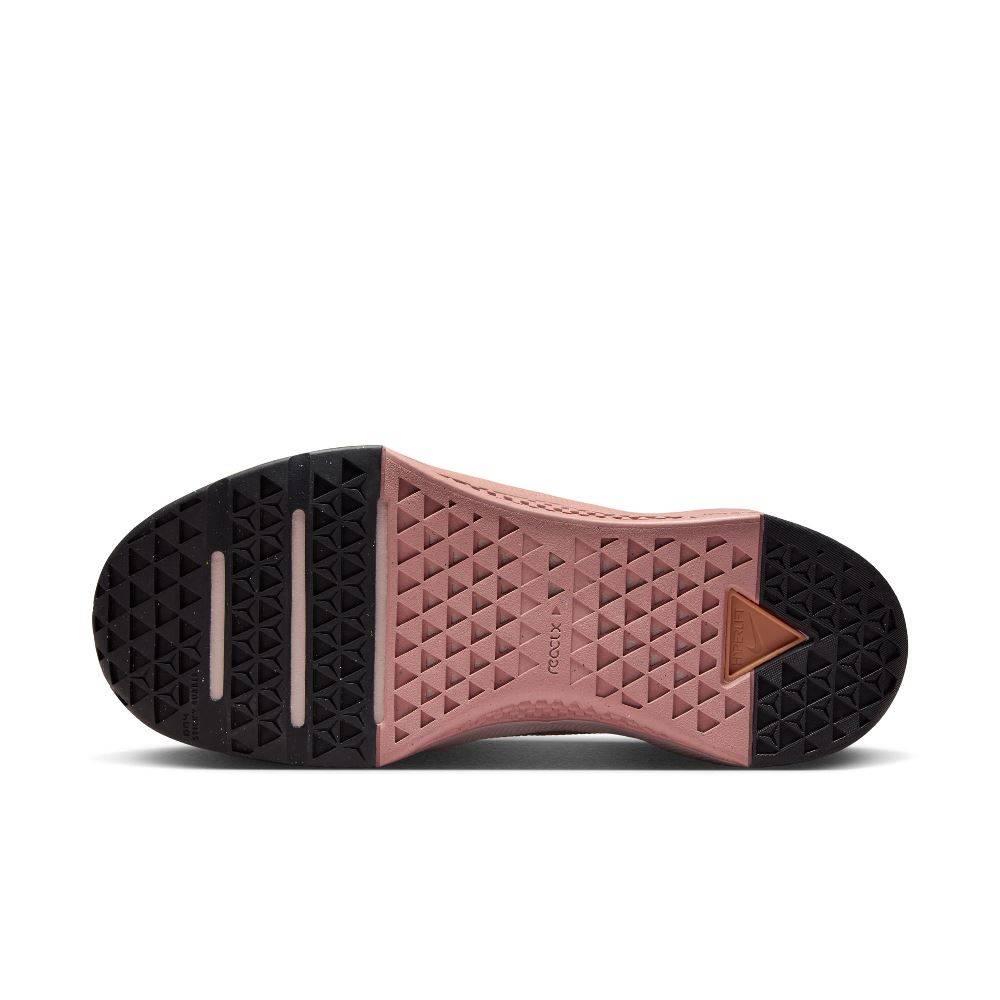 NIKE WOMENS METCON 10