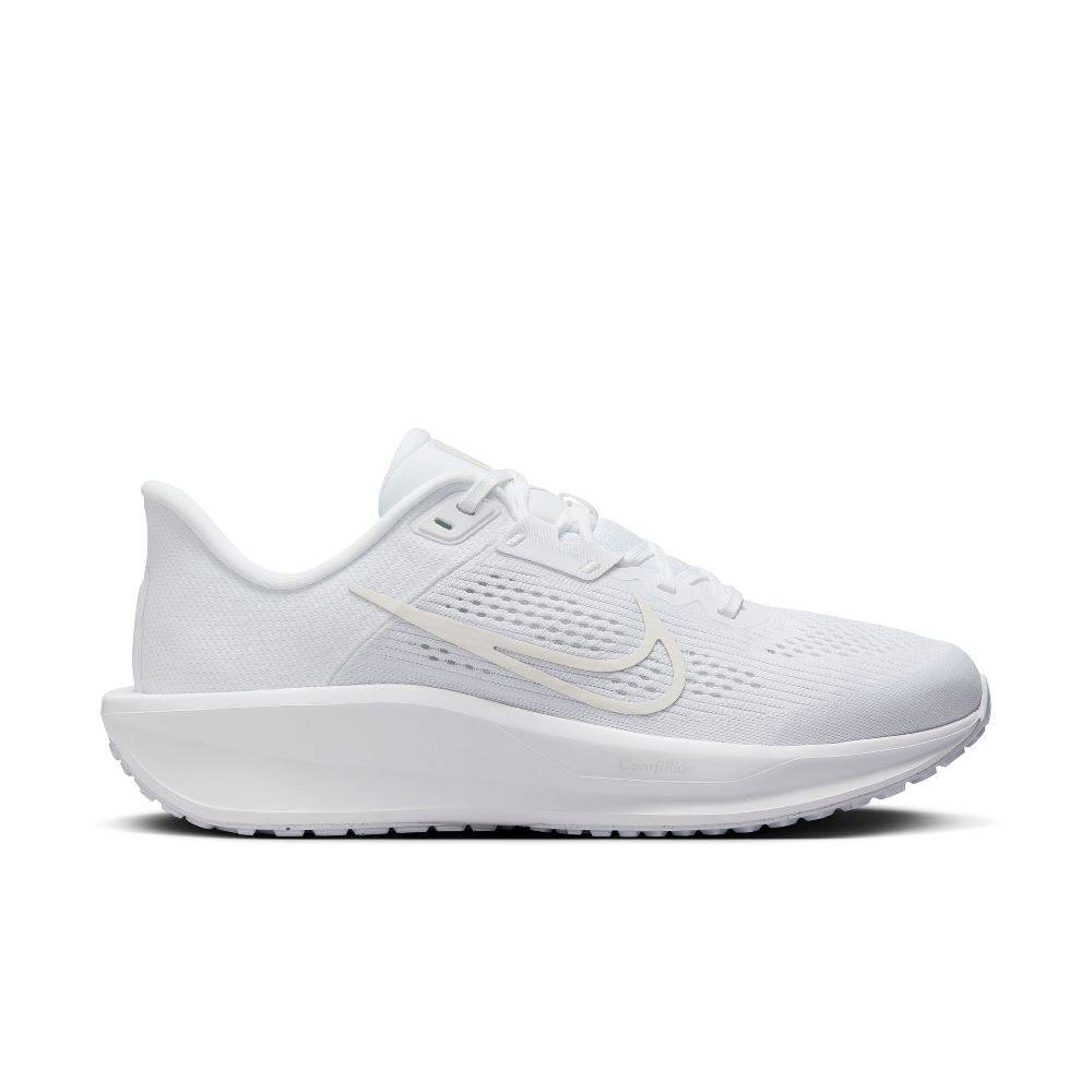 NIKE WOMENS QUEST 6