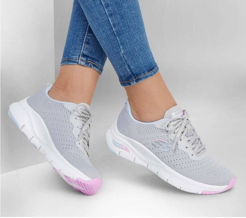 SKECHERS ARCH FIT WOMEN SHOES