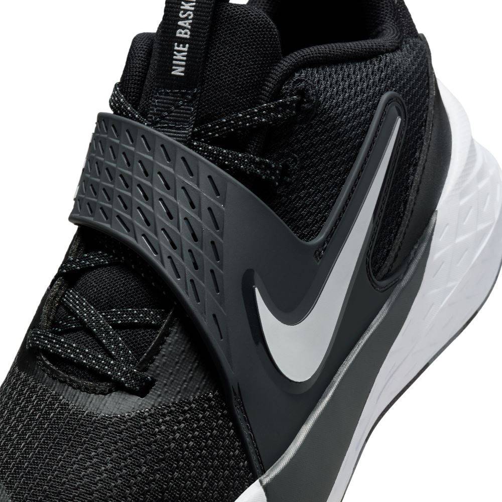 NIKE TEAM HUSTLE D 12 BASKETBALL (GS)