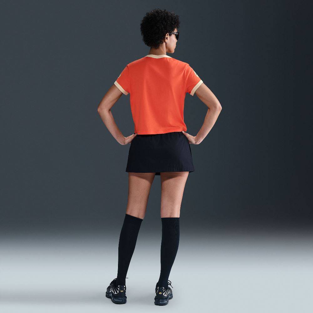 NIKE NSW WOMENS CLUB MOTO SS TEE