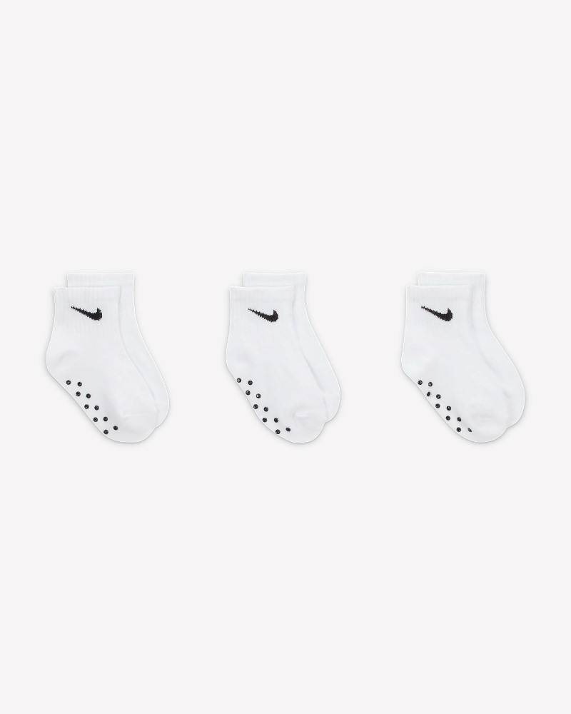NIKE CORE SWOOSH GRIPPER