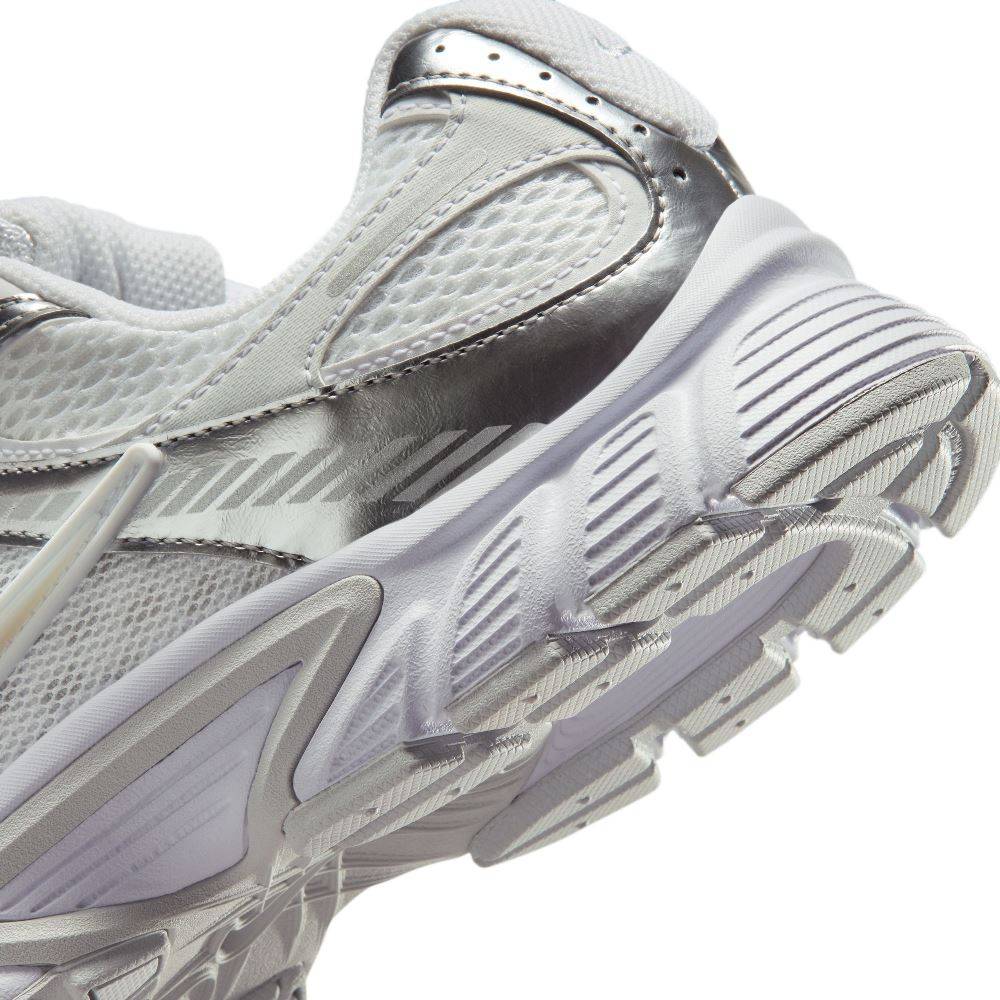 NIKE V5 RNR WOMENS SNEAKERS
