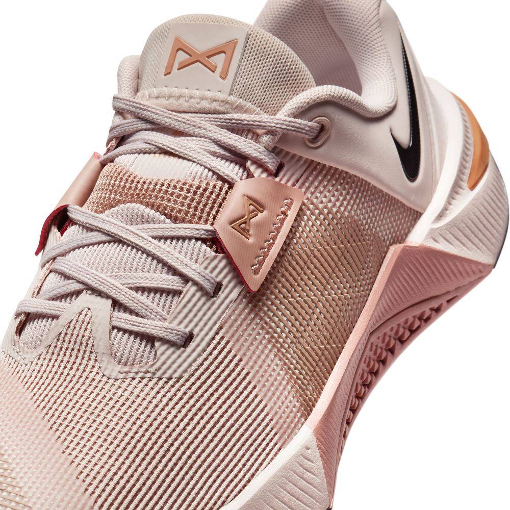 NIKE WOMENS METCON 10