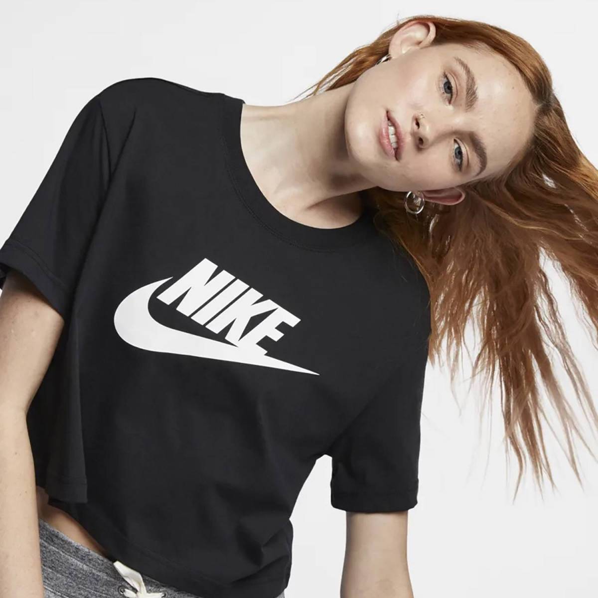 NIKE SPORTSWEAR WOMENS ESSENTIALS CROP ICON TEE