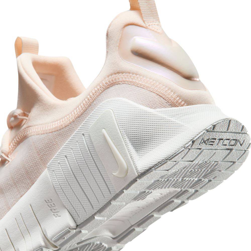 NIKE WOMENS FREE METCON 6