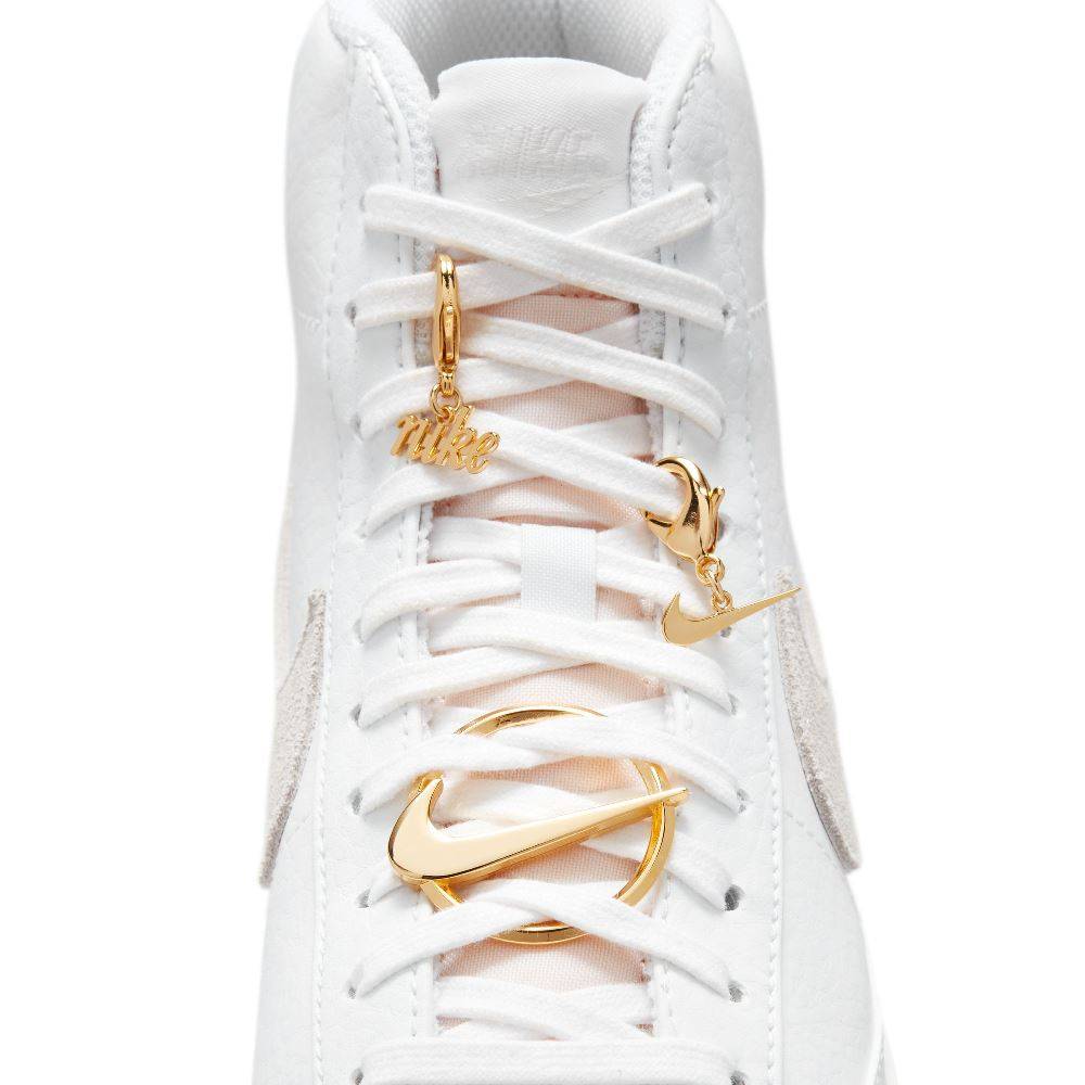 NIKE WOMENS BLAZER MID '77