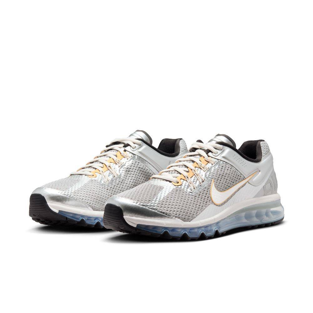 NIKE AIR MAX 2013