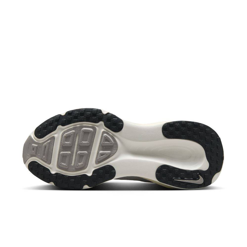 NIKE WOMENS VOMERO 18 ROAD RUNNING SHOES