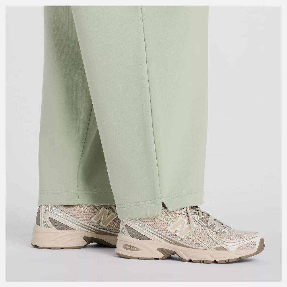 NEW BALANCE LINEAR HERITAGE FLEECE BARREL LEG PANT