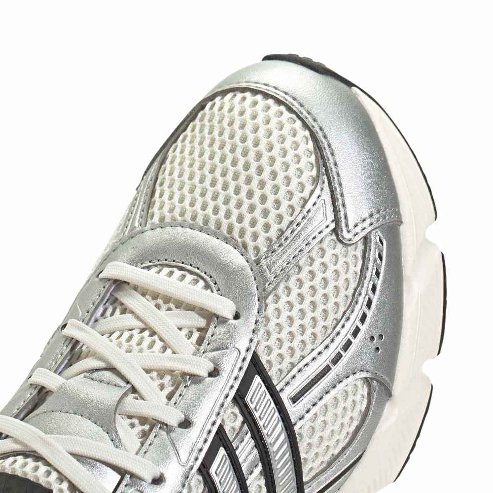 ADIDAS TECHNOCHAOS 2000
