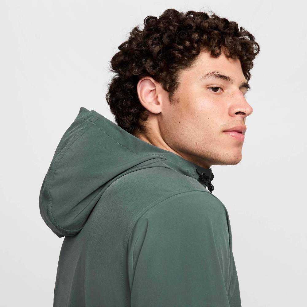 NIKE MENS WATER REPELLENT HOODED VERSALITE JACKET