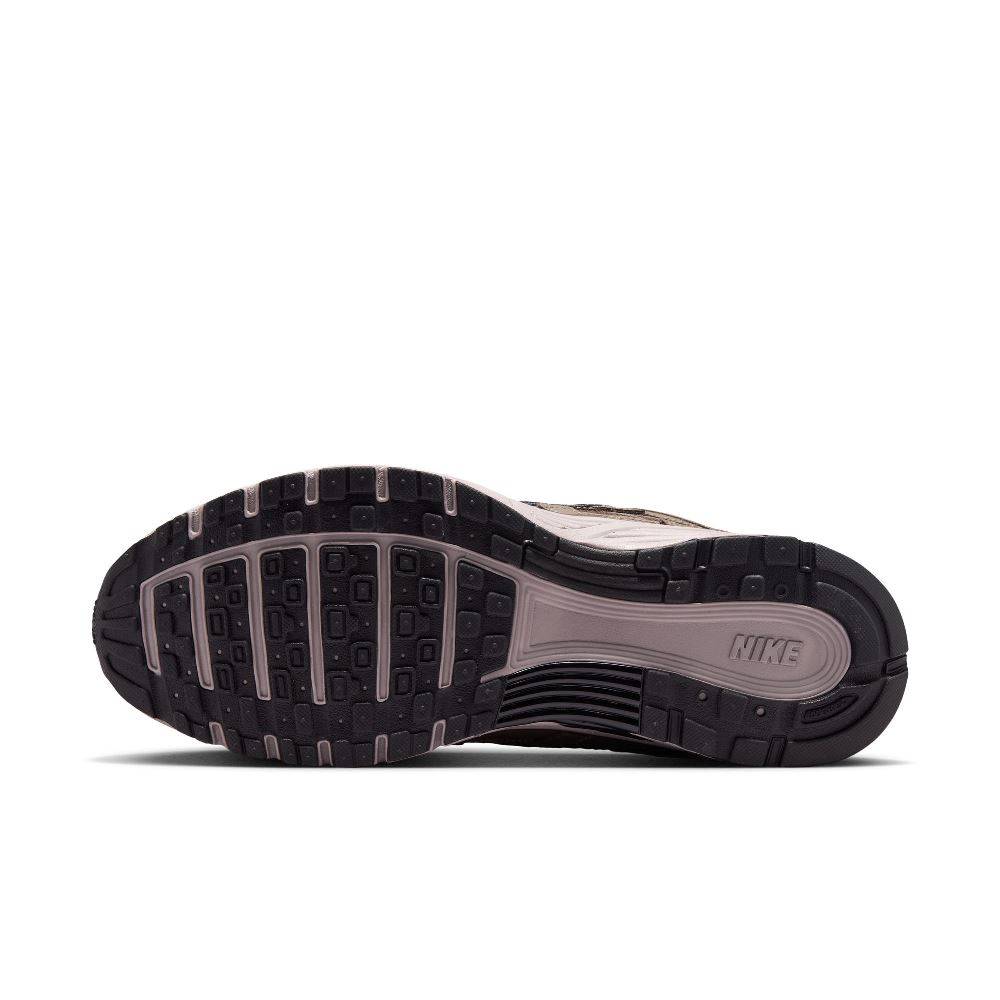 NIKE P-6000 PREMIUM MENS SHOES