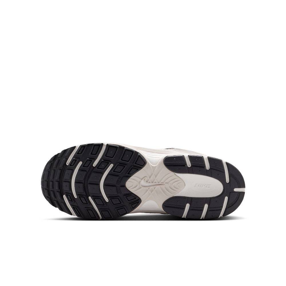 NIKE V5 RNR (GS) JR SHOES