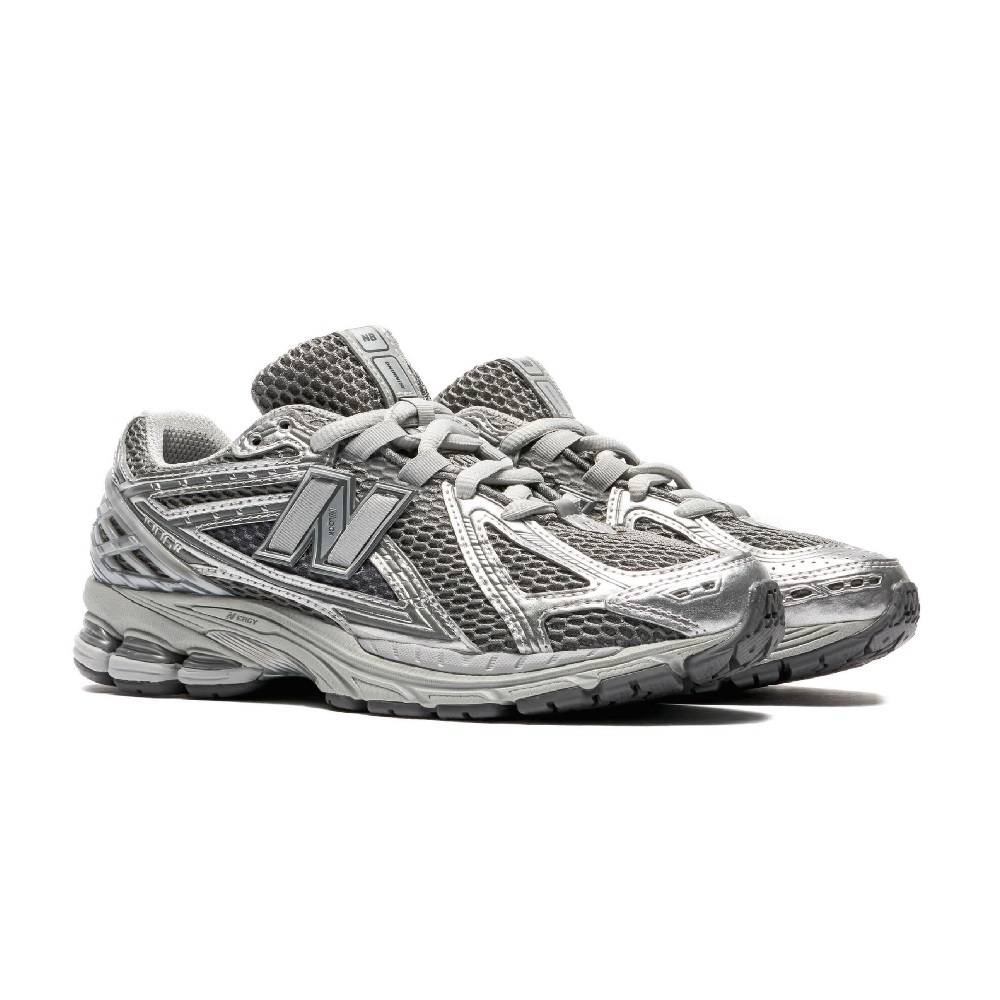 NEW BALANCE 1906R UNISEX CLASSIC SNEAKERS