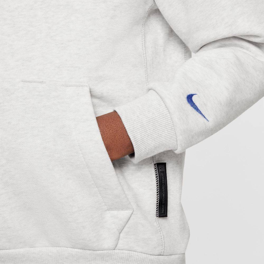 NIKE KIDS LEBRON JAMES STANDARD ISSUE HOODIE
