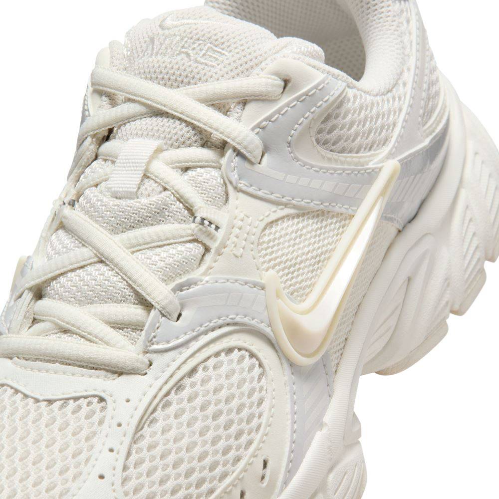 NIKE WOMENS V5 RNR