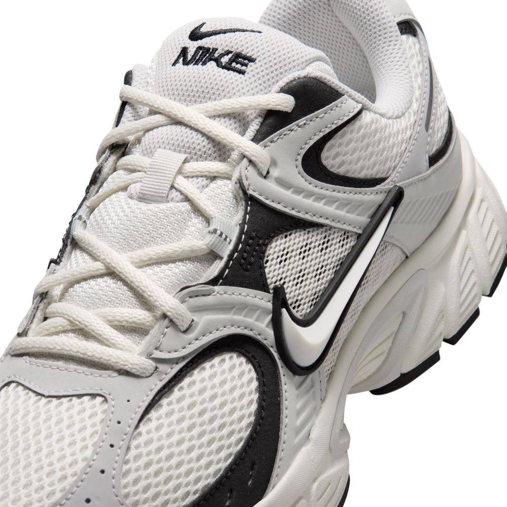 NIKE V5 RNR MENS SHOES