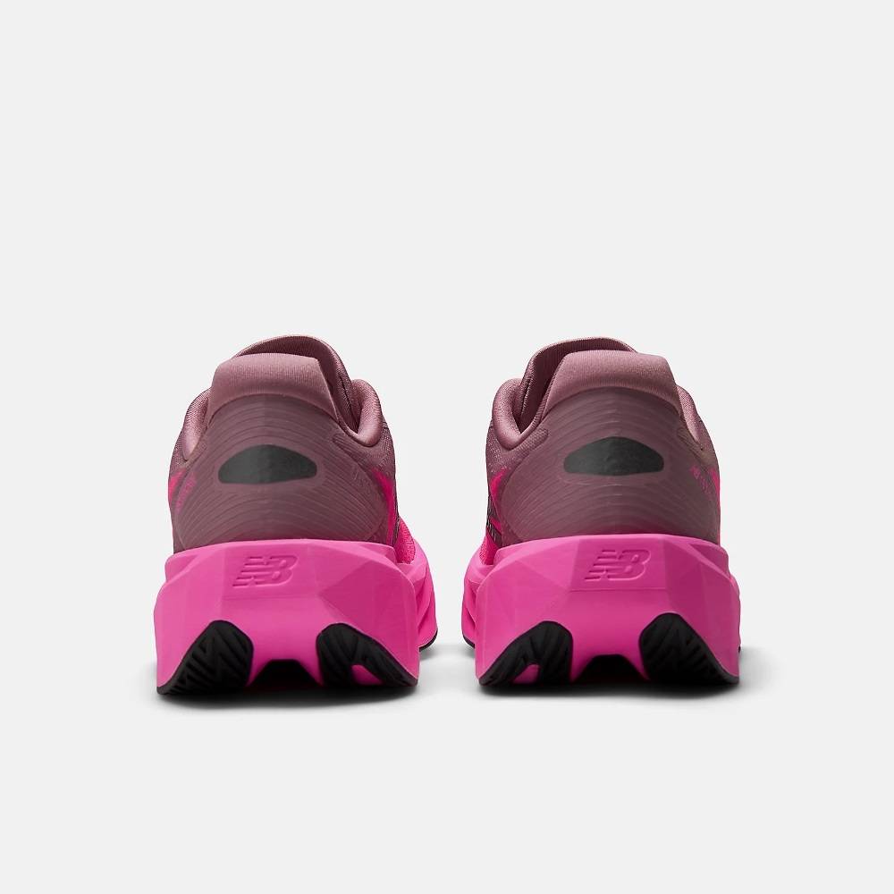 NEW BALANCE FUELCELL REBEL V5 RUNNING SHOE