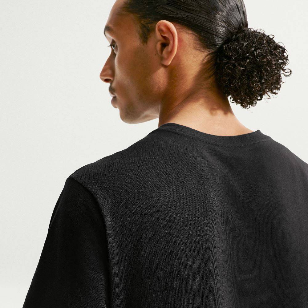 NIKE STANDARD CELEBRATE BRAND TEE