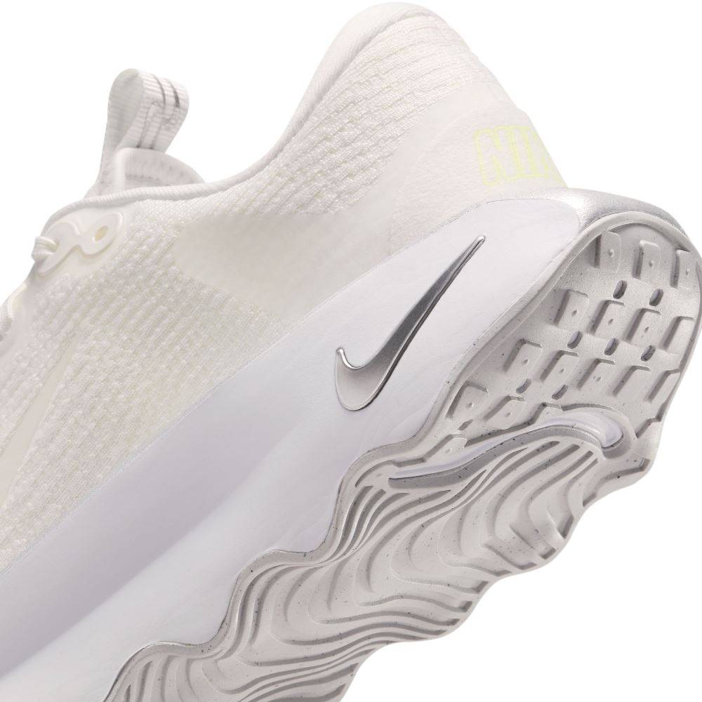NIKE WOMENS MOTIVA