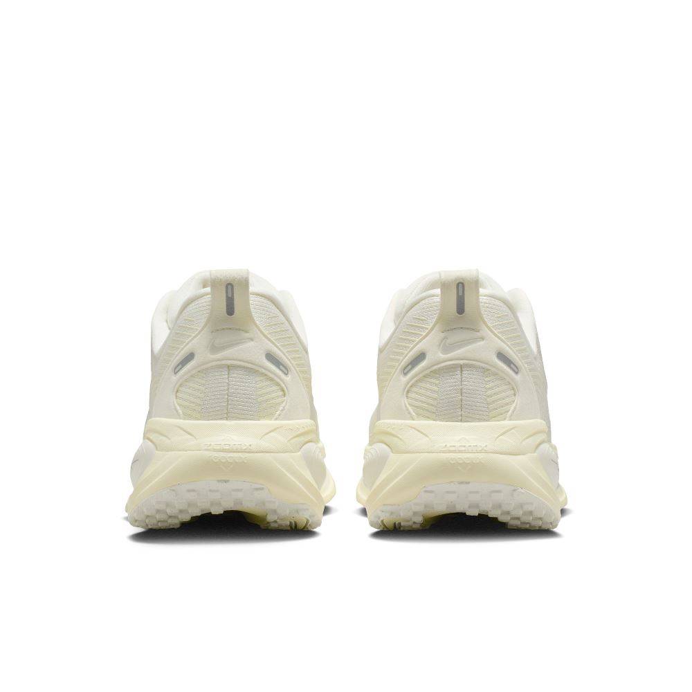 NIKE WOMENS VOMERO 18 ROAD RUNNING SHOES