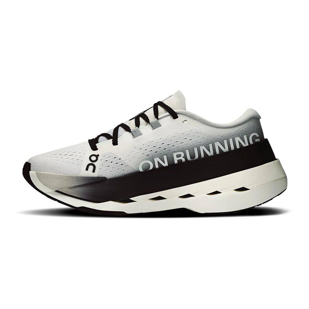 ON RUNNING CLOUDBOOM MAX M