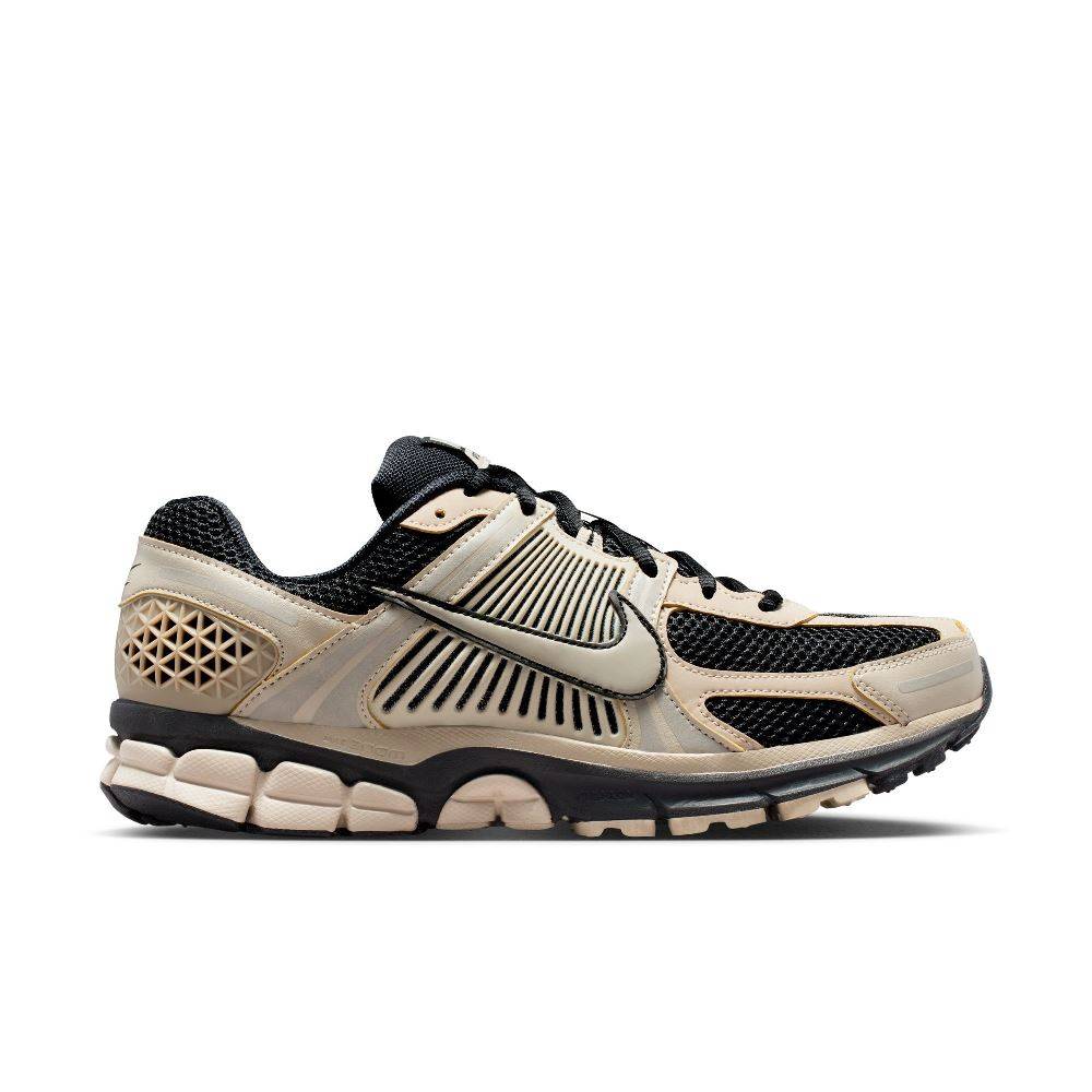 NIKE ZOOM VOMERO 5