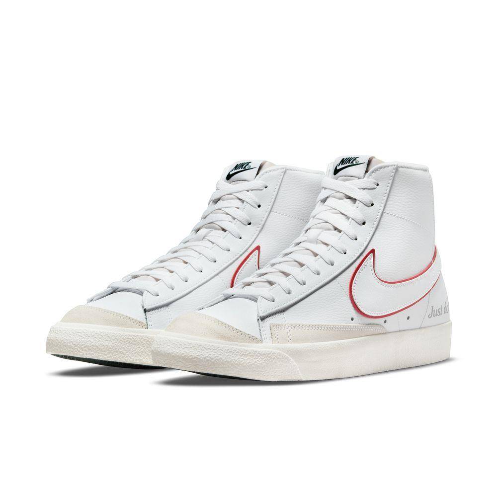 NIKE BLAZER MID '77