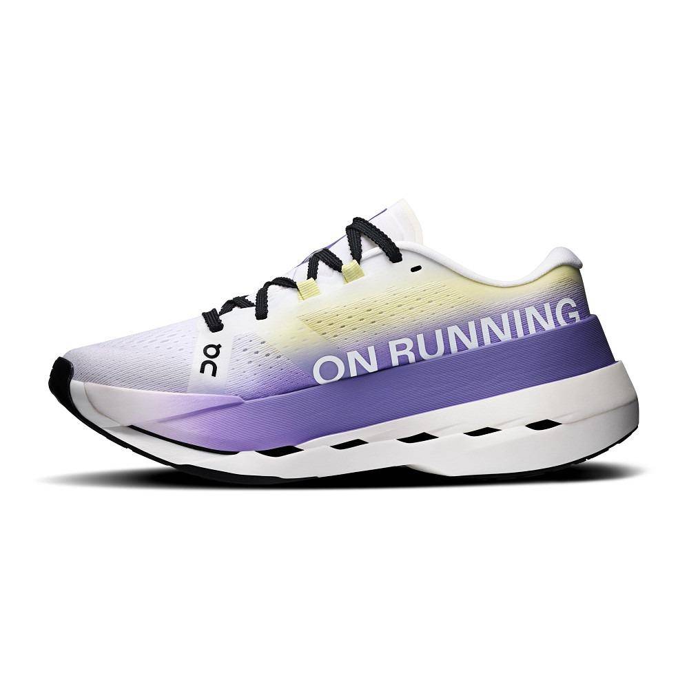 ON RUNNING CLOUDBOOM MAX M