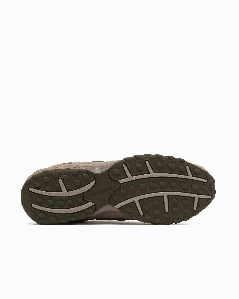 NEW BALANCE 204 UNISEX SNEAKERS