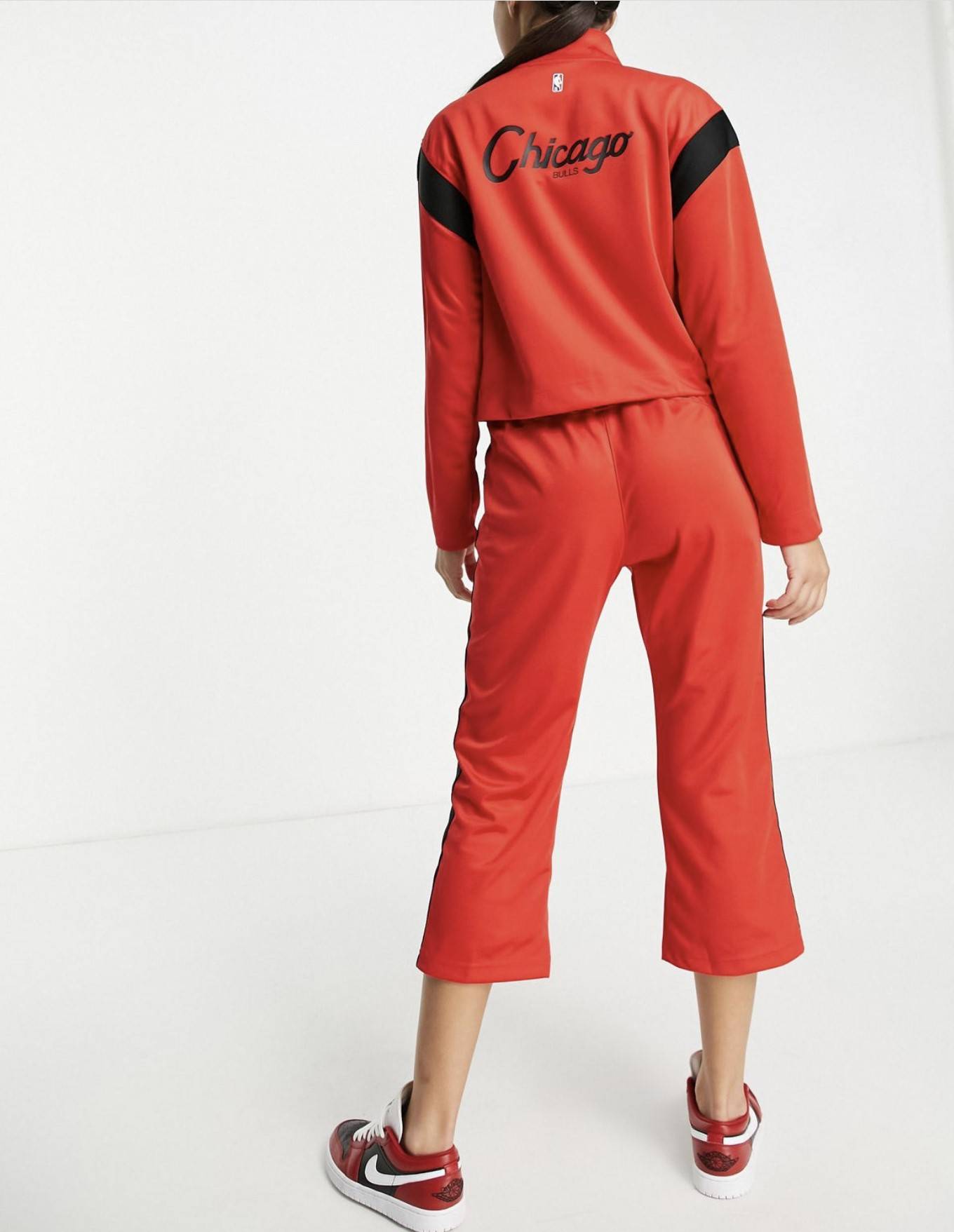 NIKE NBA CHICAGO BULLS WOMENS ZIP TOP
