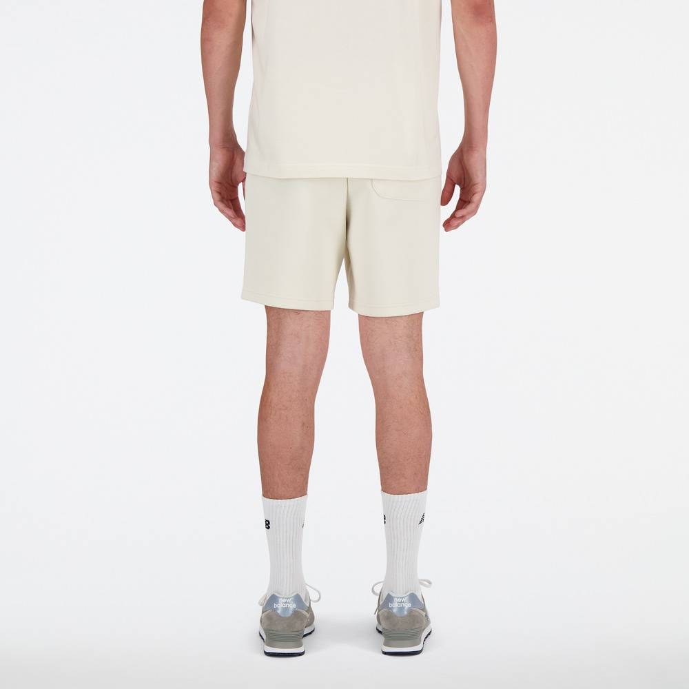 NEW BALANCE ESSENTIALS FRENCH TERRY SHIFTED SHORT